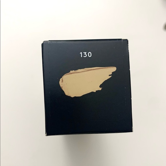 New Fenty Beauty Pro Filt’r Soft Matte Longwear Foundation - Picture 6 of 6